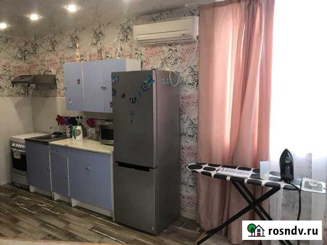 Дом 50 м² на участке 6 сот. в аренду посуточно в Небуге Небуг - изображение 1