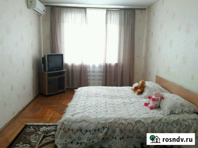 1-комнатная квартира, 35 м², 2/5 эт. в аренду посуточно в Моздоке Моздок - изображение 1