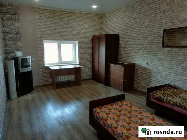 Дом 250 м² на участке 6.5 сот. в аренду на длительный срок в Волгограде Волгоград - изображение 1