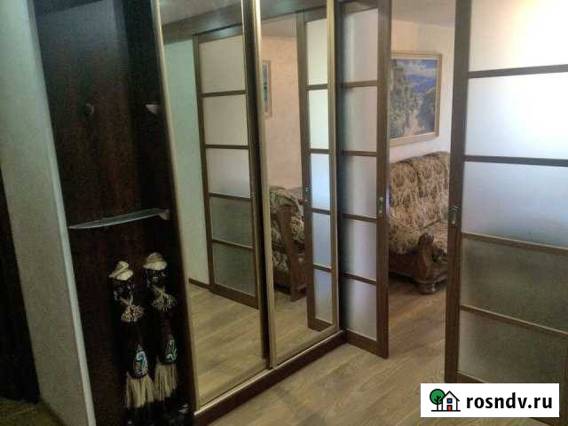 3-комнатная квартира, 80 м², 2/5 эт. в аренду посуточно в Севастополе Севастополь - изображение 1