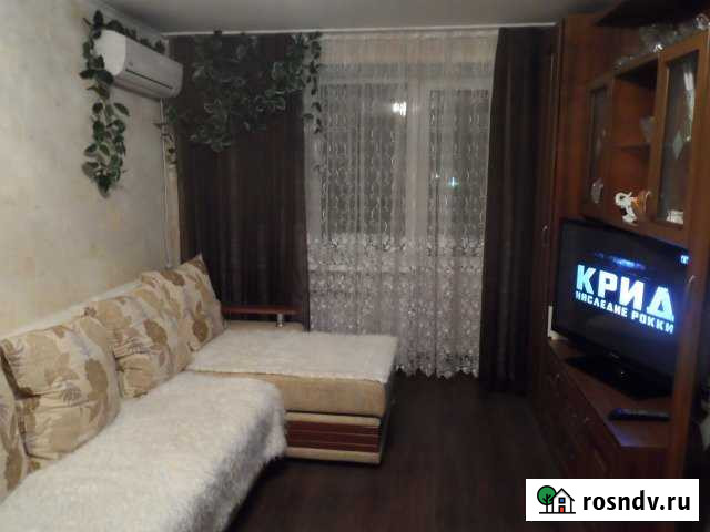 1-комнатная квартира, 35 м², 2/5 эт. в аренду посуточно в Шахтах Шахты - изображение 1