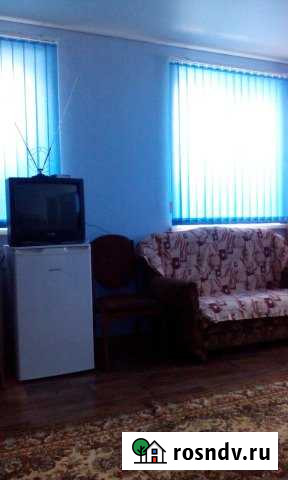 Комната 24 м² в 1-ком. кв., 2/2 эт. в аренду на длительный срок в Азове Азов - изображение 1