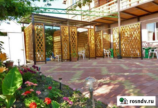 Коттедж 75 м² на участке 3 сот. в аренду посуточно в Дивноморском Дивноморское - изображение 1