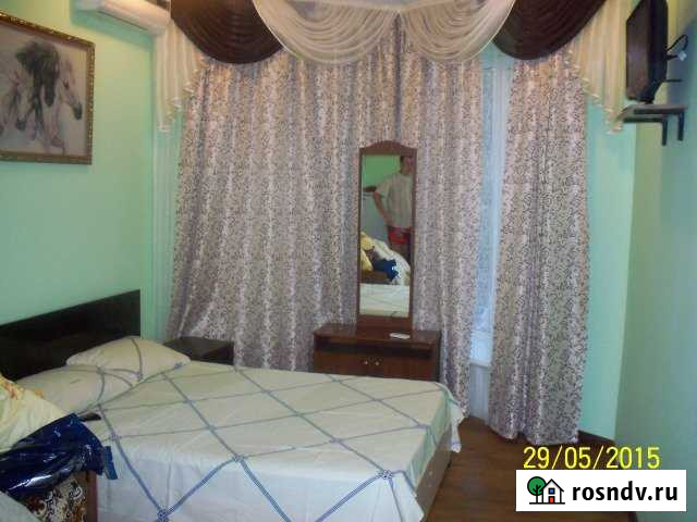 Комната 18 м² в 4-ком. кв., 2/2 эт. в аренду посуточно в Небуге Небуг - изображение 1