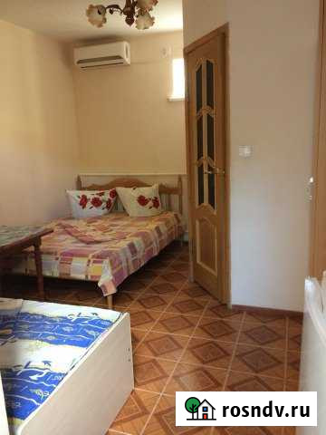 Комната 20 м² в 5-ком. кв., 1/1 эт. в аренду посуточно в Супсехе Супсех - изображение 1