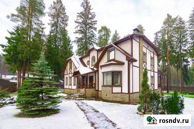 Дом 678 м² на участке 34 сот. на продажу в Воскресенском Московской области Воскресенское - изображение 1