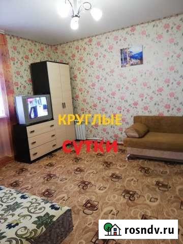 2-комнатная квартира, 44 м², 1/2 эт. в аренду посуточно в Сальске Сальск - изображение 1