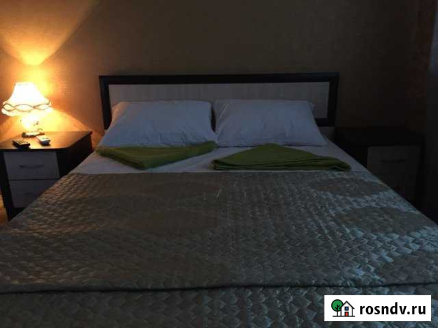 1-комнатная квартира, 38 м², 3/9 эт. в аренду посуточно в Азове Азов - изображение 1