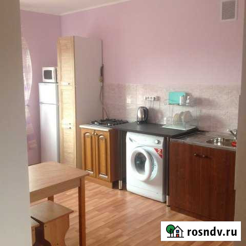 Коттедж 70 м² на участке 2 сот. в аренду посуточно в Ейске Ейск - изображение 1