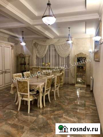 Коттедж 550 м² на участке 20 сот. на продажу в Энгельсе Энгельс - изображение 1