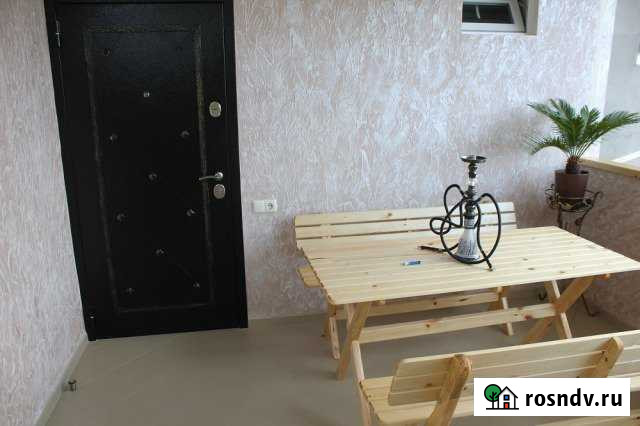 Коттедж 75 м² на участке 3 сот. в аренду посуточно в Евпатории Евпатория - изображение 1