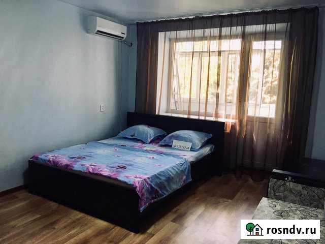 1-комнатная квартира, 50 м², 3/5 эт. в аренду посуточно в Кропоткине Кропоткин - изображение 1