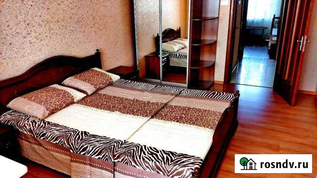 3-комнатная квартира, 72 м², 2/9 эт. в аренду посуточно в Симферополе Симферополь - изображение 1