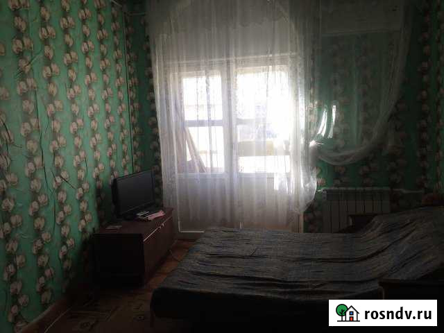 Комната 33 м² в 1-ком. кв., 2/2 эт. в аренду на длительный срок в Ахтубинске Ахтубинск - изображение 1