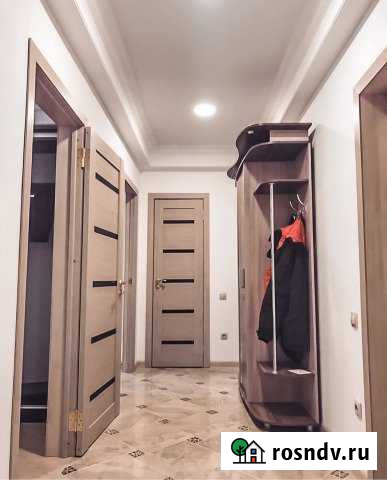 2-комнатная квартира, 57 м², 3/9 эт. в аренду посуточно в Каспийске Каспийск - изображение 1