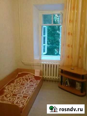Комната 13 м² в 1-ком. кв., 2/3 эт. в аренду на длительный срок в Серпухове Серпухов - изображение 1