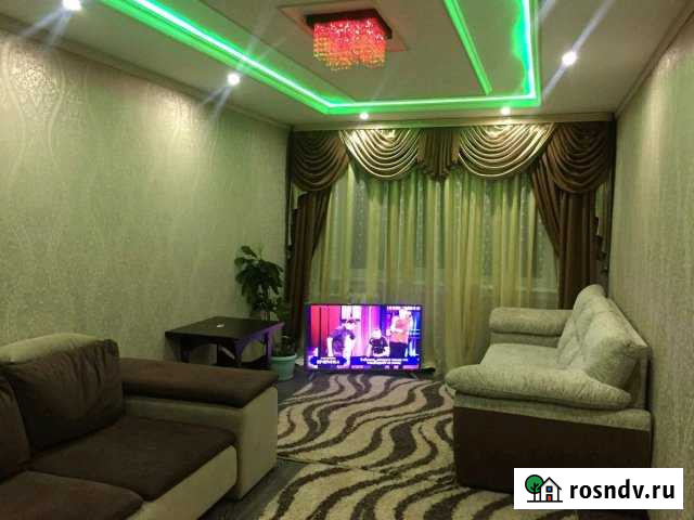 2-комнатная квартира, 68 м², 3/5 эт. в аренду посуточно в Братске Братск - изображение 1