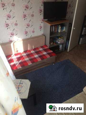 Комната 10 м² в 2-ком. кв., 4/5 эт. в аренду посуточно в Югорске Югорск - изображение 1