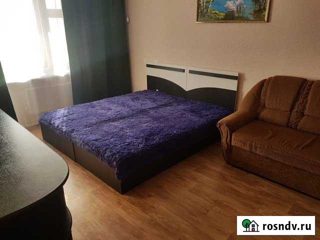 2-комнатная квартира, 80 м², 2/9 эт. в аренду посуточно в Балаково Балаково - изображение 1