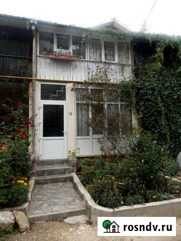 Коттедж 30 м² на участке 1 сот. в аренду посуточно в Судаке Судак - изображение 1