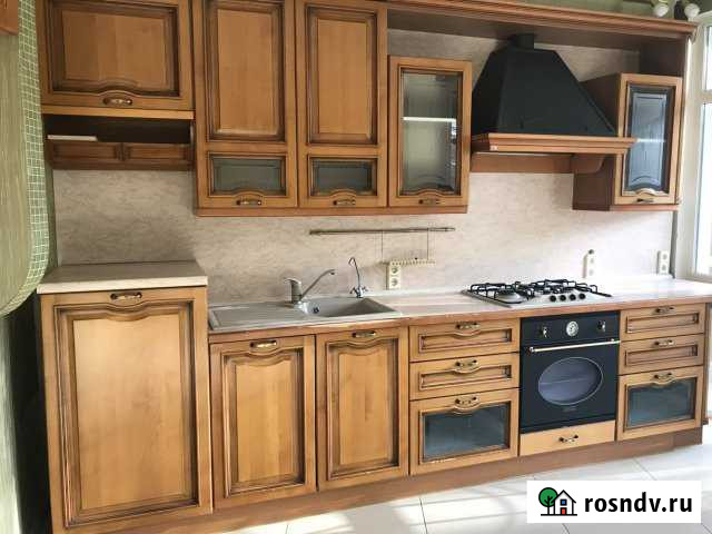 4-комнатная квартира, 200 м², 1/3 эт. на продажу в Симферополе Симферополь - изображение 1