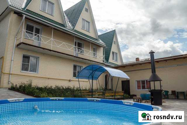 Коттедж 300 м² на участке 8 сот. в аренду посуточно в Можге Можга - изображение 1