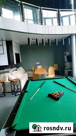 Коттедж 300 м² на участке 10 сот. в аренду посуточно в поселке Свердлова Свердлова - изображение 1