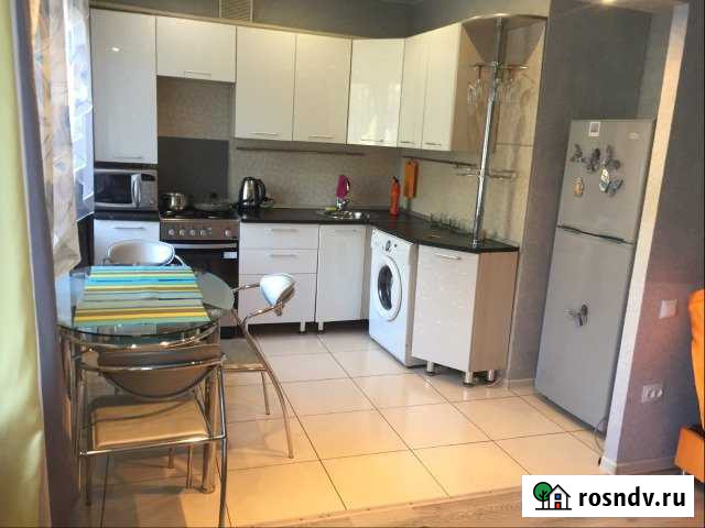 2-комнатная квартира, 45 м², 1/4 эт. в аренду посуточно в Ангарске Ангарск - изображение 1