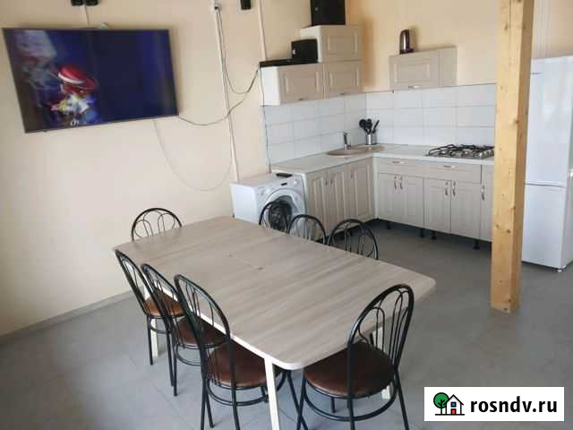 Коттедж 150 м² на участке 10 сот. в аренду посуточно в Русско-Высоцком Русско-Высоцкое - изображение 1