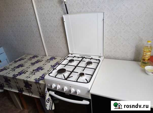 2-комнатная квартира, 50 м², 1/2 эт. в аренду посуточно в Соль-Илецке Соль-Илецк - изображение 1