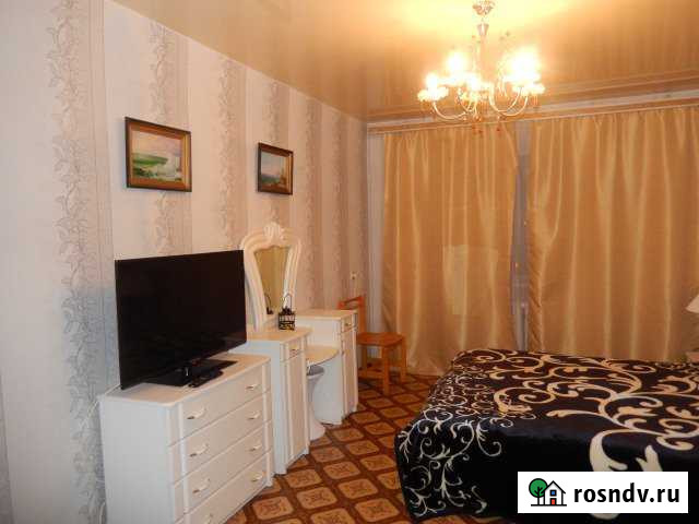 3-комнатная квартира, 70 м², 1/5 эт. в аренду посуточно в Севастополе Севастополь - изображение 1