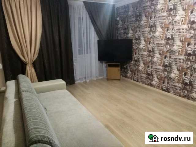 2-комнатная квартира, 60 м², 5/5 эт. в аренду посуточно в Сальске Сальск - изображение 1