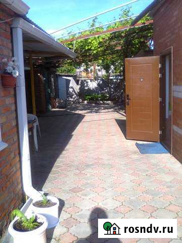 Комната 16 м² в 3-ком. кв., 1/1 эт. в аренду посуточно в Приморско-Ахтарске Приморско-Ахтарск - изображение 1