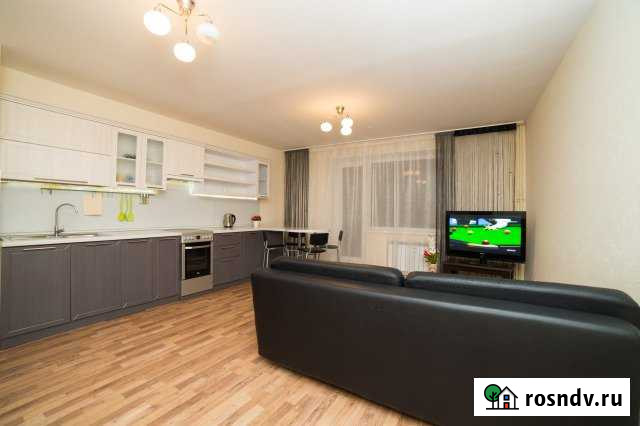 3-комнатная квартира, 80 м², 12/18 эт. в аренду посуточно в Челябинске Челябинск - изображение 1