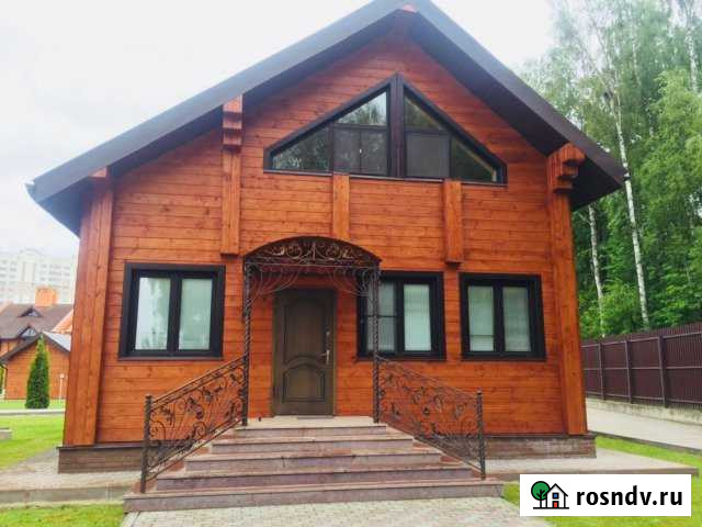 Коттедж 160 м² на участке 10 сот. в аренду посуточно в Чехове Московской области Чехов - изображение 1