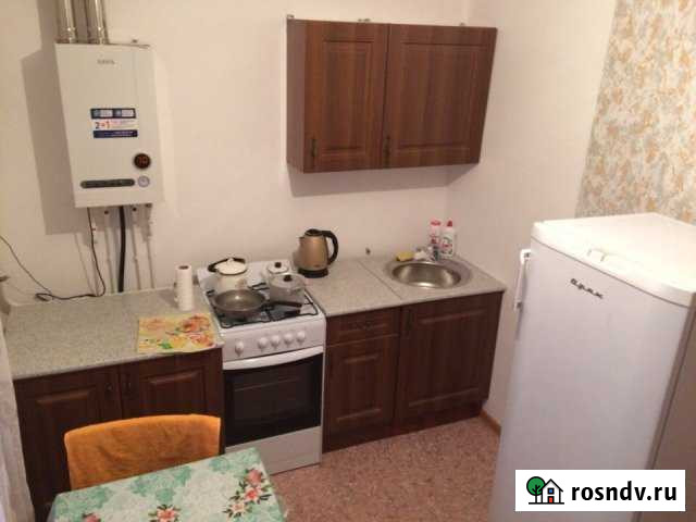 1-комнатная квартира, 40 м², 2/3 эт. в аренду посуточно в Соль-Илецке Соль-Илецк - изображение 1