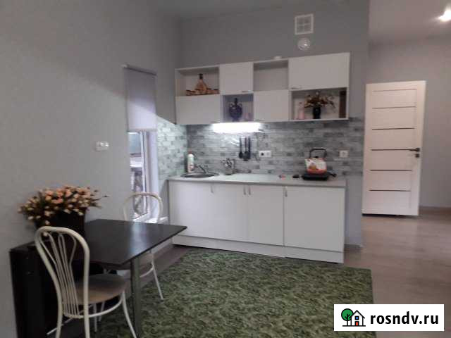 Дом 35 м² на участке 10 сот. в аренду посуточно в Аксае Ростовской области Аксай - изображение 1