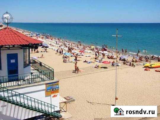 Комната 20 м² в 6-ком. кв., 1/3 эт. в аренду посуточно в Саках Саки - изображение 1