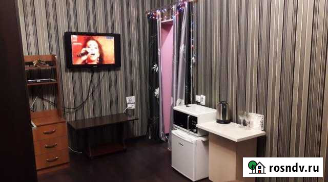 1-комнатная квартира, 36 м², 1/2 эт. в аренду посуточно в Новошахтинске Новошахтинск - изображение 1