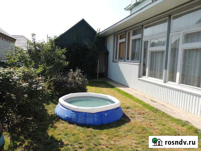 Коттедж 270 м² на участке 7 сот. в аренду посуточно в Яровом Яровое - изображение 1