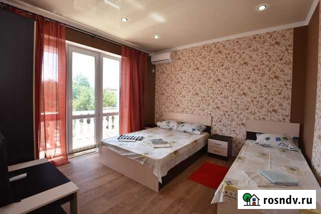 Комната 20 м² в 1-ком. кв., 1/3 эт. в аренду посуточно в Сенном Сенной - изображение 1