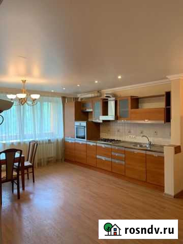 3-комнатная квартира, 100 м², 3/5 эт. в аренду на длительный срок в Елабуге Елабуга - изображение 1