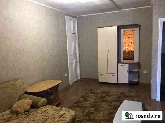 1-комнатная квартира, 32 м², 3/5 эт. в аренду посуточно в Новомосковске Новомосковск