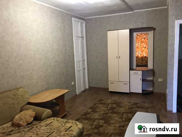 1-комнатная квартира, 32 м², 3/5 эт. в аренду посуточно в Новомосковске Новомосковск - изображение 1