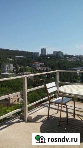 Дом 25 м² на участке 2 сот. в аренду на длительный срок в Ялте Ялта - изображение 1