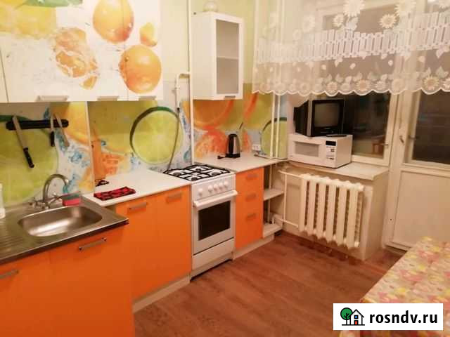 1-комнатная квартира, 58 м², 6/7 эт. в аренду посуточно в Надыме Надым - изображение 1