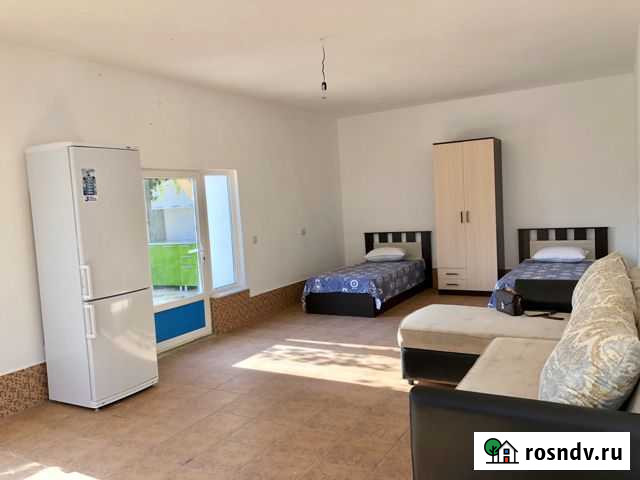 Дом 30 м² на участке 60 сот. в аренду посуточно в Махачкале Махачкала - изображение 1