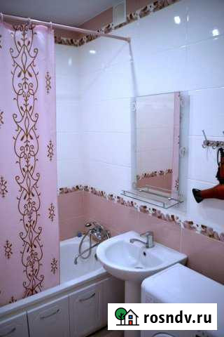 2-комнатная квартира, 65 м², 9/17 эт. в аренду посуточно в Курске Курск - изображение 1