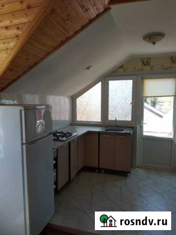 Комната 20 м² в 1-ком. кв., 2/2 эт. в аренду посуточно в Черноморском Республики Крым Черноморское - изображение 1