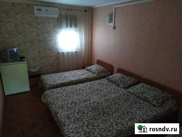 Комната 21 м² в 4-ком. кв., 1/1 эт. в аренду посуточно в Саках Саки - изображение 1